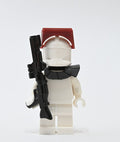 Redmill Lieutenant Thire Upgade Pauldron, Electrobinoculars, and Rifle